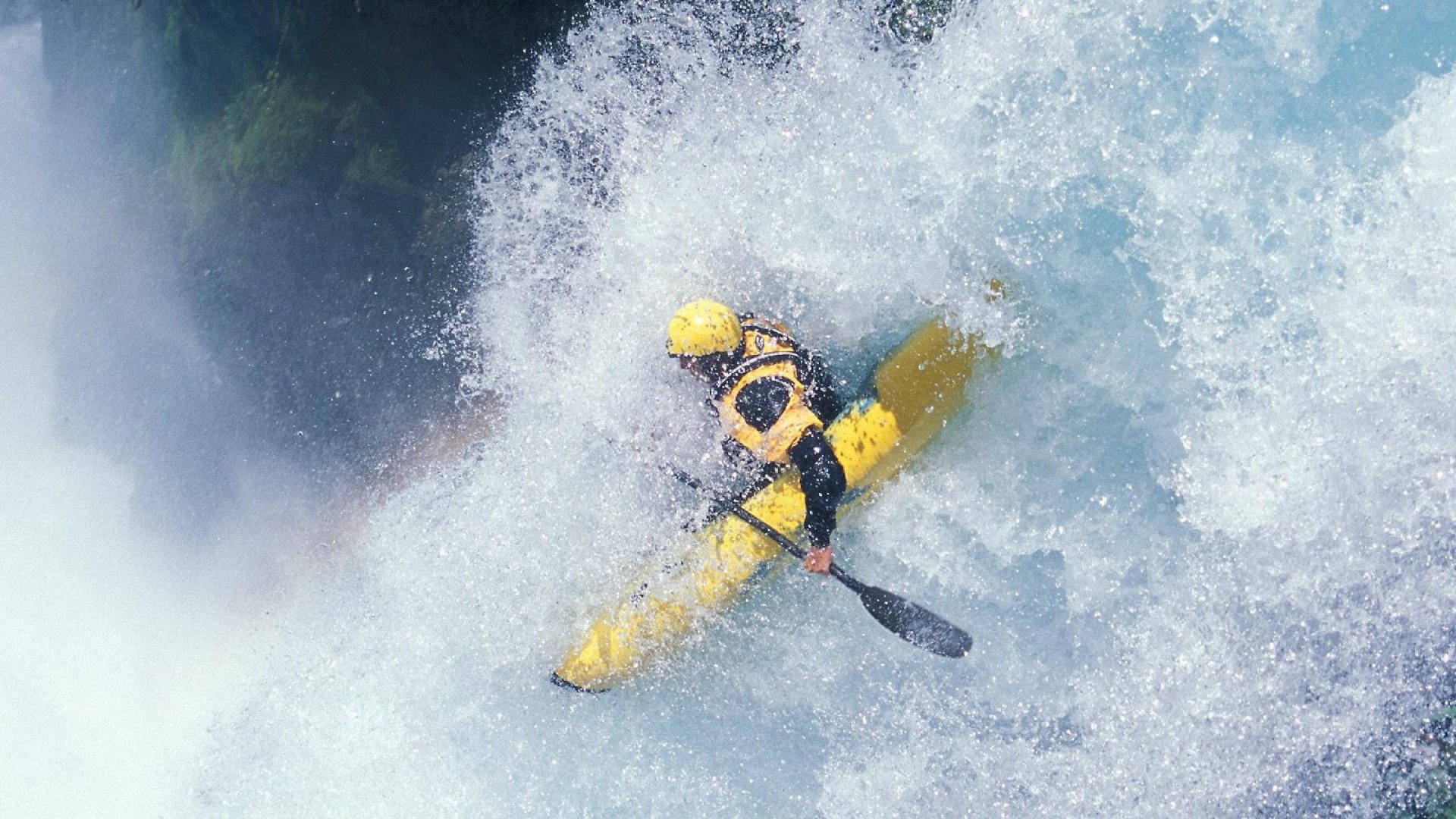 糖果传奇“甜蜜争霸战”线下线上同步开启,糖果传奇道具介绍