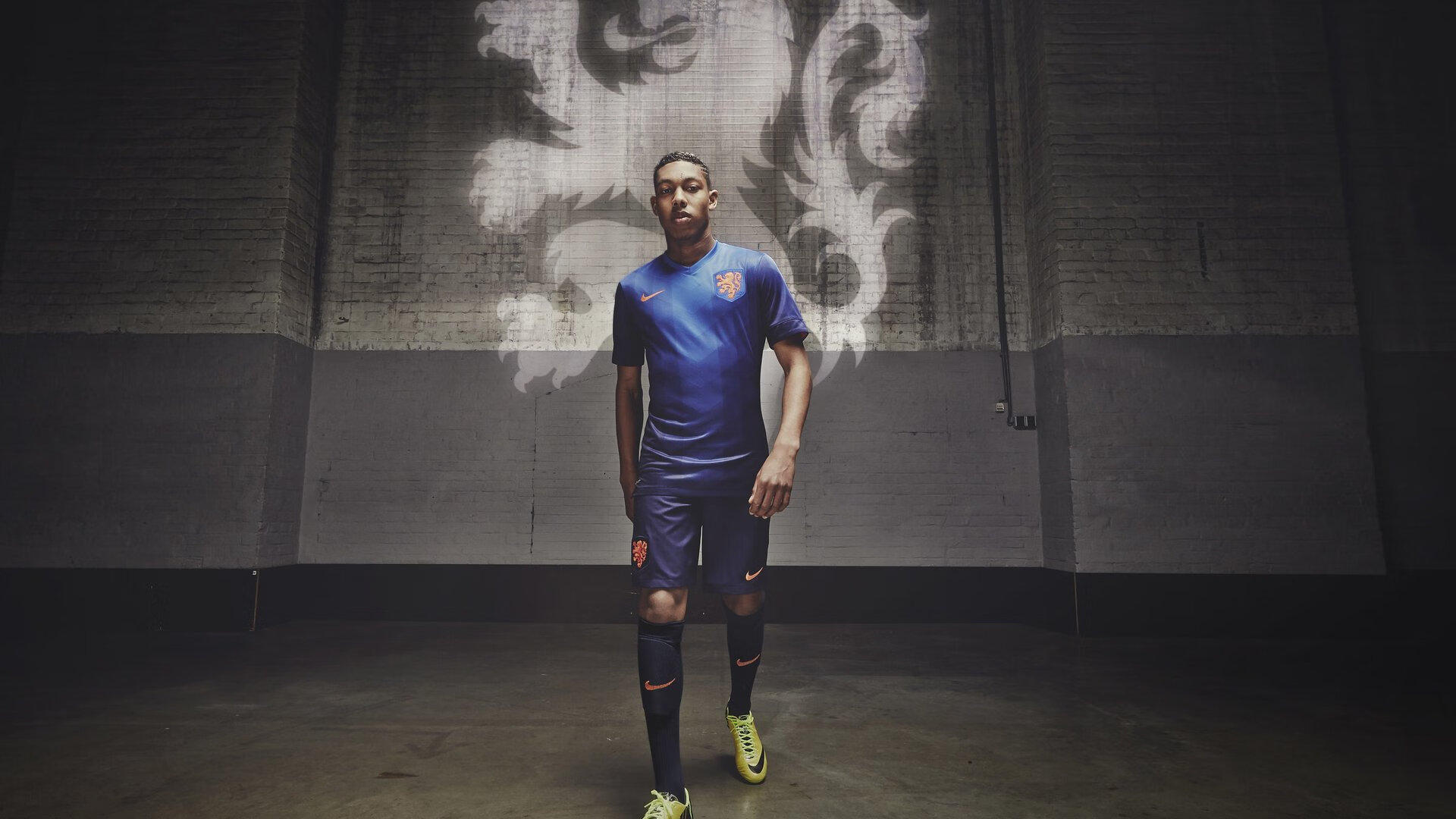 青少年足球持续火热,青训试点城市经验继续推广应用,青少年足球训练营