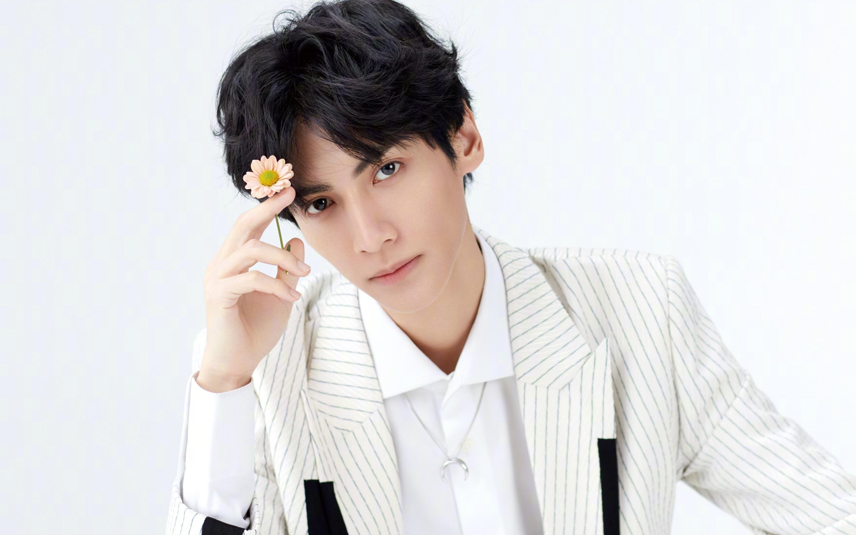 极限滑板全国联赛吸引众多年轻选手,极限滑板比赛视频